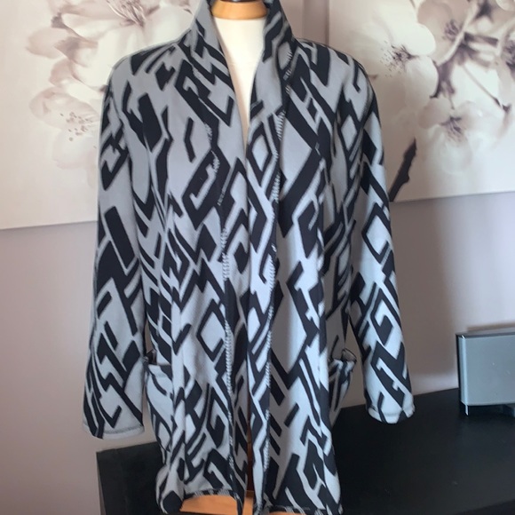 Lord & Taylor Jackets & Blazers - Lord and Taylor open front warm and soft jacket